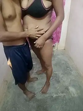 indian Couple 1999 online show from 10-10-25, 05:45