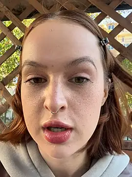 Snapshot of ManhattanAffair chatting on 10-17-25, 01:03 ManhattanAffair online show from 10-17-25, 01:03