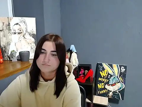 Snapshot of Flower_mary chatting on 10-16-25, 07:09 Flower mary online show from 10-16-25, 07:09