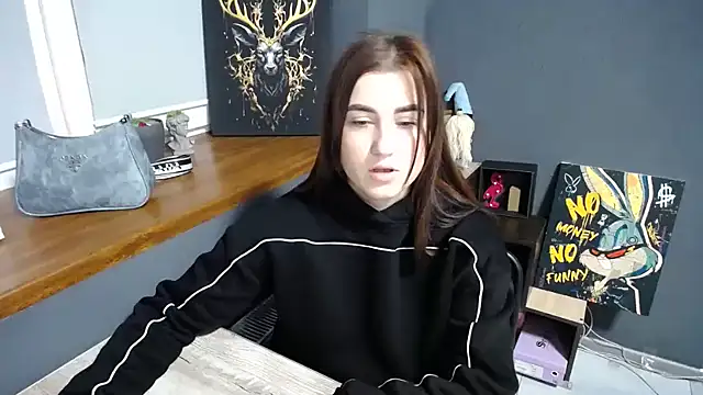 Snapshot of Flower_mary chatting on 11-18-25, 07:46 Flower mary online show from 11-18-25, 07:46