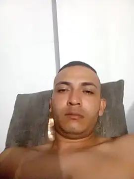 Snapshot of Vergall chatting on 10-15-25, 12:55 Vergall online show from 10-15-25, 12:55