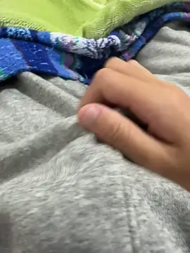 Snapshot of haruki_18old chatting on 11-08-25, 08:14 haruki 18old online show from 11-08-25, 08:14