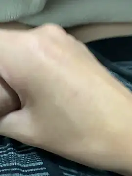 Snapshot of haruki_18old chatting on 11-14-25, 02:05 haruki 18old online show from 11-14-25, 02:05