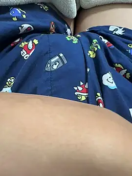 Snapshot of haruki_18old chatting on 11-17-25, 02:12 haruki 18old online show from 11-17-25, 02:12