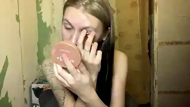 ArianeBhayani online show from 10-31-25, 09:16