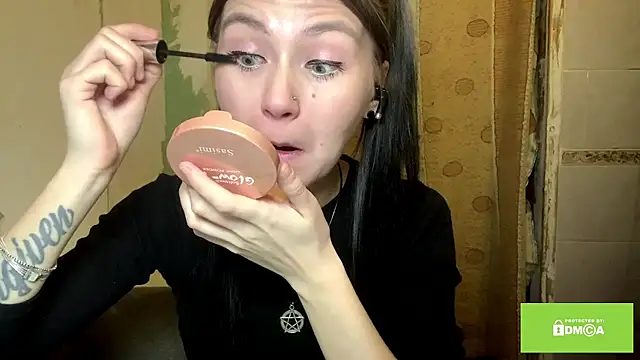 ArianeBhayani online show from 11-16-25, 09:20