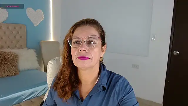 Snapshot of channelsmith_55 chatting on 12-05-25, 01:52 channelsmith 55 online show from 12-05-25, 01:52