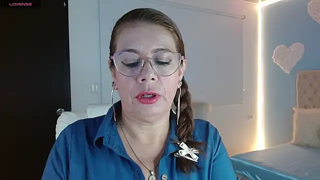 Snapshot of channelsmith_55 chatting on 02-19-26, 01:29 channelsmith 55 online show from 02-19-26, 01:29