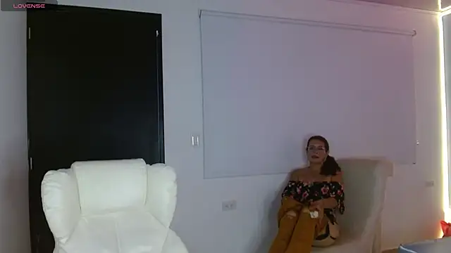 Snapshot of channelsmith_55 chatting on 03-07-26, 02:03 channelsmith 55 online show from 03-07-26, 02:03