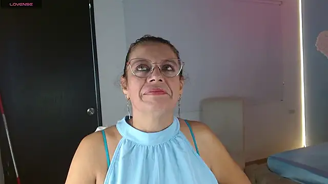 Snapshot of channelsmith_55 chatting on 03-20-26, 01:49 channelsmith 55 online show from 03-20-26, 01:49