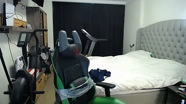 Snapshot of sugar_baby_twunk chatting on 10-12-25, 03:16 sugar baby twunk online show from 10-12-25, 03:16