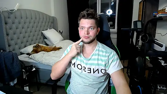 Snapshot of sugar_baby_twunk chatting on 10-17-25, 04:31 sugar baby twunk online show from 10-17-25, 04:31