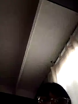 Snapshot of angie_rousse_ chatting on 11-04-25, 01:43 angie rousse online show from 11-04-25, 01:43