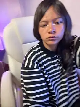 Ninfa pink online show from 10-21-25, 03:35