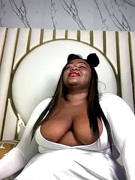 Snapshot of Candy_Brown69 chatting on 11-04-25, 12:04 Candy Brown69 online show from 11-04-25, 12:04