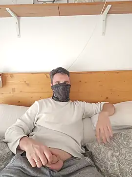 Alex piloto online show from 10-22-25, 02:39