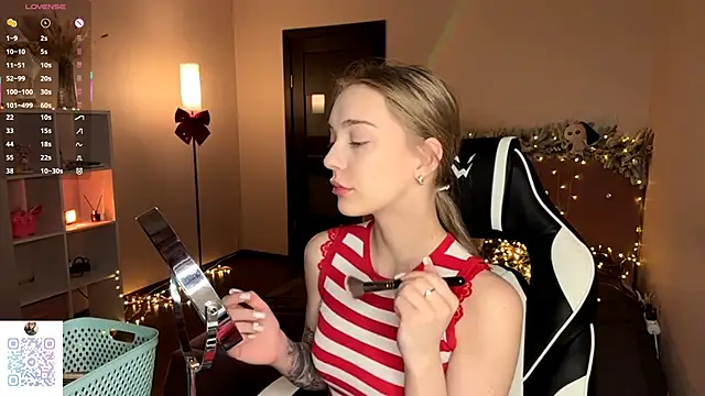 EvaPeace online show from 01-11-26, 07:19