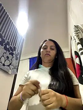 julieta rossi online show from 10-29-25, 04:53