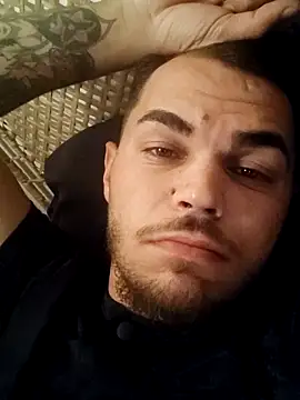 Alexszader36 online show from 11-18-25, 09:41