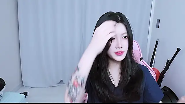 Snapshot of MISA_02 chatting on 12-16-25, 12:10 MISA 02 online show from 12-16-25, 12:10