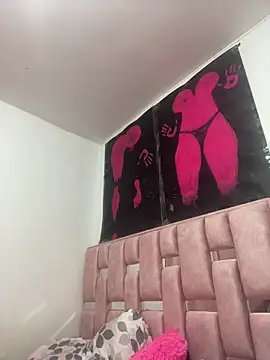 Snapshot of abby_moss_2 chatting on 10-27-25, 01:48 abby moss 2 online show from 10-27-25, 01:48