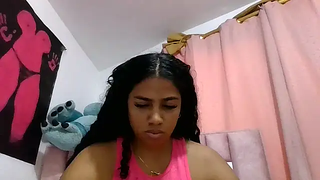 Snapshot of abby_moss_2 chatting on 11-12-25, 02:06 abby moss 2 online show from 11-12-25, 02:06