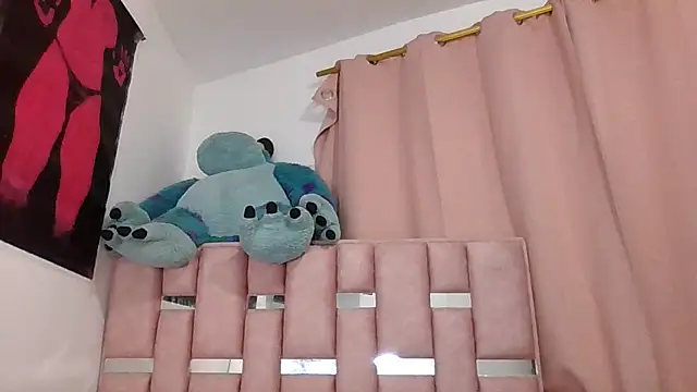 Snapshot of abby_moss_2 chatting on 11-29-25, 05:10 abby moss 2 online show from 11-29-25, 05:10