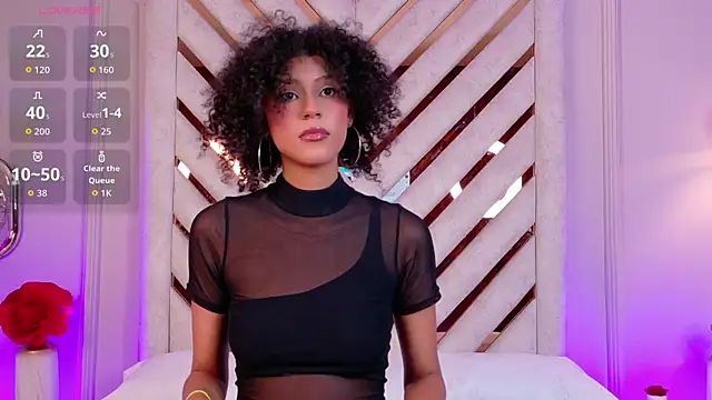 Snapshot of Lila-Rose chatting on 11-08-25, 02:34 Lila-Rose online show from 11-08-25, 02:34