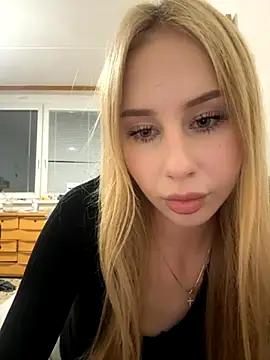 Snapshot of JudithCarly chatting on 11-14-25, 04:28 JudithCarly online show from 11-14-25, 04:28