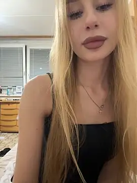 Snapshot of JudithCarly chatting on 12-02-25, 09:32 JudithCarly online show from 12-02-25, 09:32