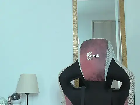 Snapshot of Ken_mailik1 chatting on 10-19-25, 06:03 Ken mailik1 online show from 10-19-25, 06:03