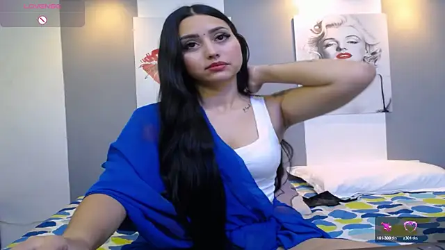 Snapshot of _tahira__ chatting on 11-25-25, 12:49 tahira online show from 11-25-25, 12:49