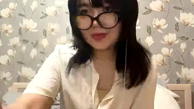 YunaMuse online show from 10-10-25, 08:08