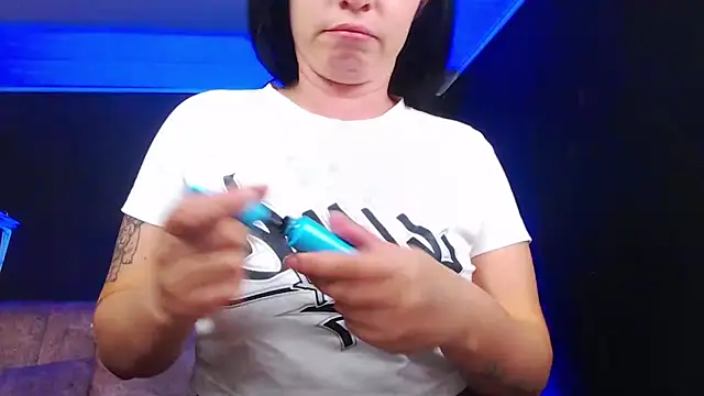 Snapshot of Liastark chatting on 11-29-25, 06:33 Liastark online show from 11-29-25, 06:33