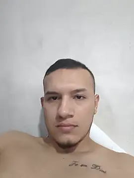 Snapshot of andriu656 chatting on 10-09-25, 11:58 andriu656 online show from 10-09-25, 11:58