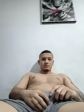 Snapshot of andriu656 chatting on 10-10-25, 09:58 andriu656 online show from 10-10-25, 09:58