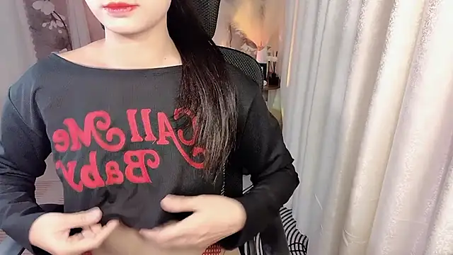 Snapshot of Xuka2594 chatting on 12-03-25, 12:58 Xuka2594 online show from 12-03-25, 12:58