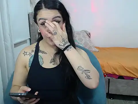 Snapshot of Anastasiabasst__ chatting on 12-20-25, 05:47 Anastasiabasst online show from 12-20-25, 05:47