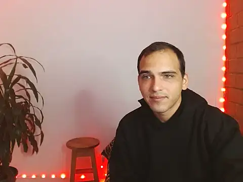 Maax3023 online show from 10-15-25, 01:11