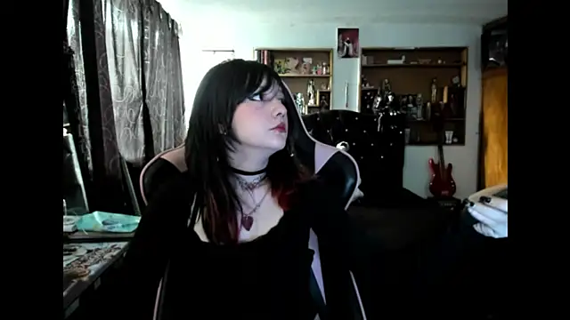 Snapshot of Maki_Zein_ chatting on 12-03-25, 07:56 Maki Zein online show from 12-03-25, 07:56