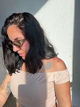 Lolathebaddie online show from 10-15-25, 03:34