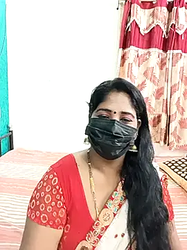 tamil-aunt online show from 10-18-25, 02:58
