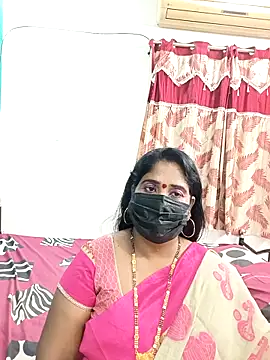 tamil-aunt online show from 11-08-25, 04:18