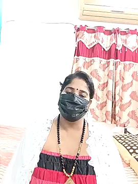 tamil-aunt online show from 11-13-25, 04:28