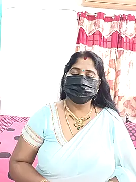 tamil-aunt online show from 01-10-26, 07:32