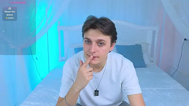 GGimperator  online show from 10-31-25, 06:20