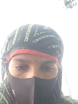 Snapshot of Pooja_suhani chatting on 10-13-25, 06:57 Pooja suhani online show from 10-13-25, 06:57