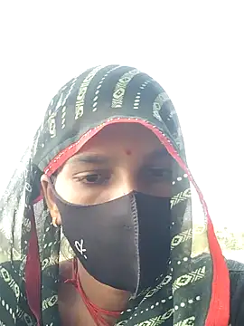 Snapshot of Pooja_suhani chatting on 10-15-25, 09:31 Pooja suhani online show from 10-15-25, 09:31