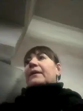 Snapshot of Butterfly8385 chatting on 11-19-25, 08:47 Butterfly8385 online show from 11-19-25, 08:47