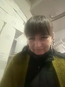 Snapshot of Butterfly8385 chatting on 11-25-25, 12:27 Butterfly8385 online show from 11-25-25, 12:27